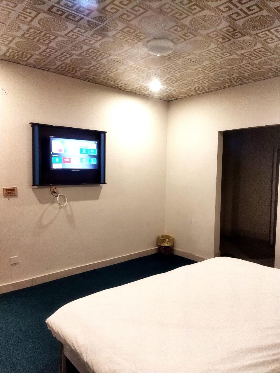 Hotel Royal Sweet Λαχόρη Εξωτερικό φωτογραφία